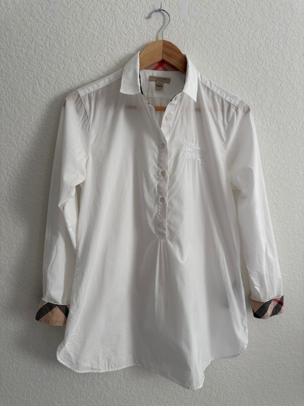 Burberry Brit White Button-Front Shirt with Check Cuff & Neck Detail Size SP